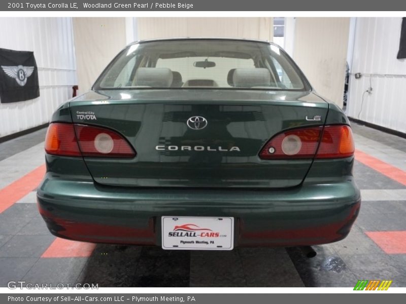 Woodland Green Pearl / Pebble Beige 2001 Toyota Corolla LE