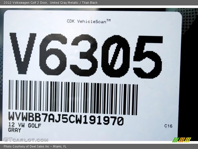 United Gray Metallic / Titan Black 2012 Volkswagen Golf 2 Door