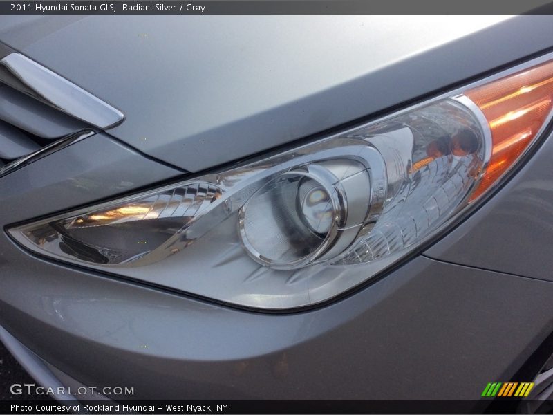 Radiant Silver / Gray 2011 Hyundai Sonata GLS