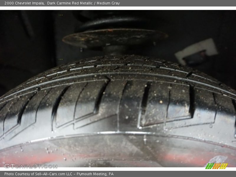 Dark Carmine Red Metallic / Medium Gray 2000 Chevrolet Impala