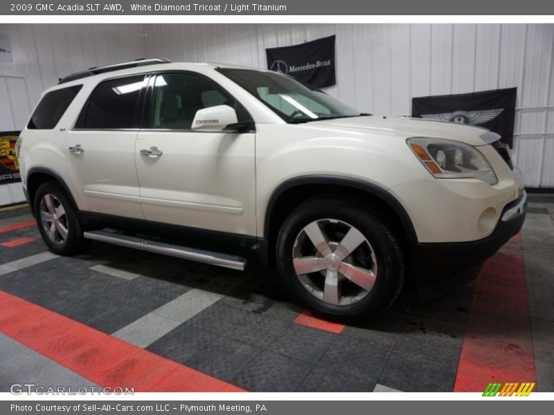 White Diamond Tricoat / Light Titanium 2009 GMC Acadia SLT AWD