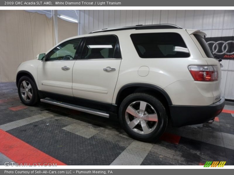 White Diamond Tricoat / Light Titanium 2009 GMC Acadia SLT AWD