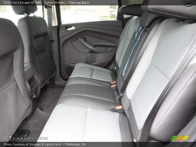 Sunset Metallic / Charcoal Black 2016 Ford Escape SE 4WD