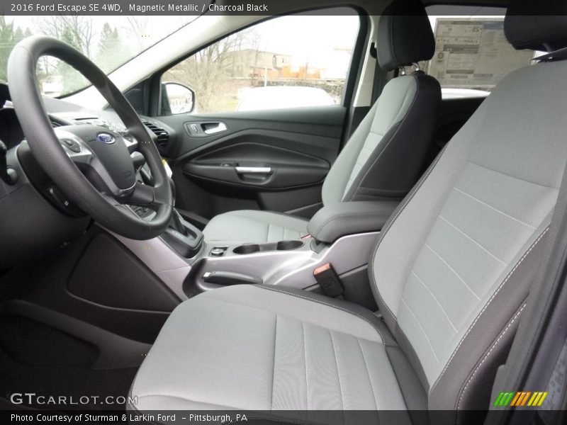 Magnetic Metallic / Charcoal Black 2016 Ford Escape SE 4WD