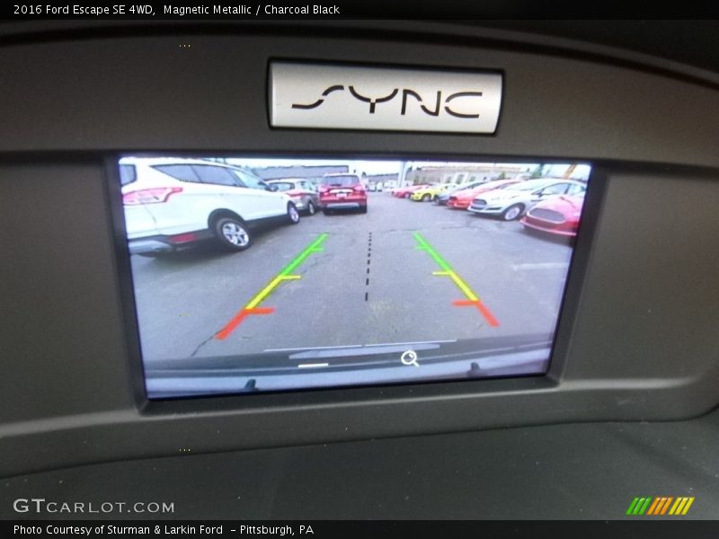 Magnetic Metallic / Charcoal Black 2016 Ford Escape SE 4WD