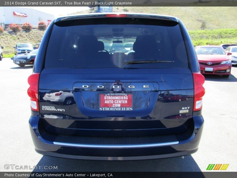 True Blue Pearl / Black/Light Graystone 2014 Dodge Grand Caravan SXT