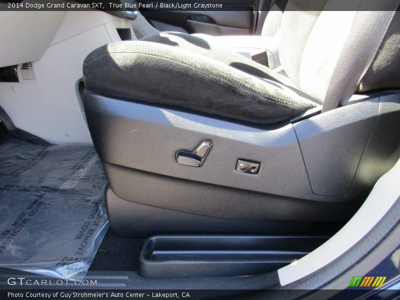 True Blue Pearl / Black/Light Graystone 2014 Dodge Grand Caravan SXT