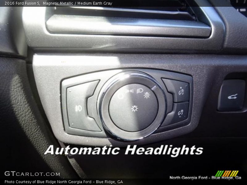 Magnetic Metallic / Medium Earth Gray 2016 Ford Fusion S