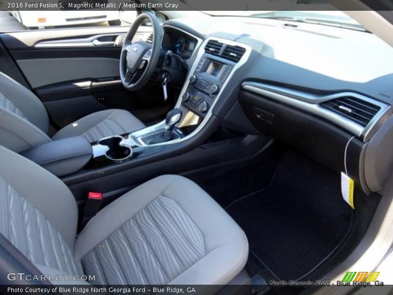 Magnetic Metallic / Medium Earth Gray 2016 Ford Fusion S