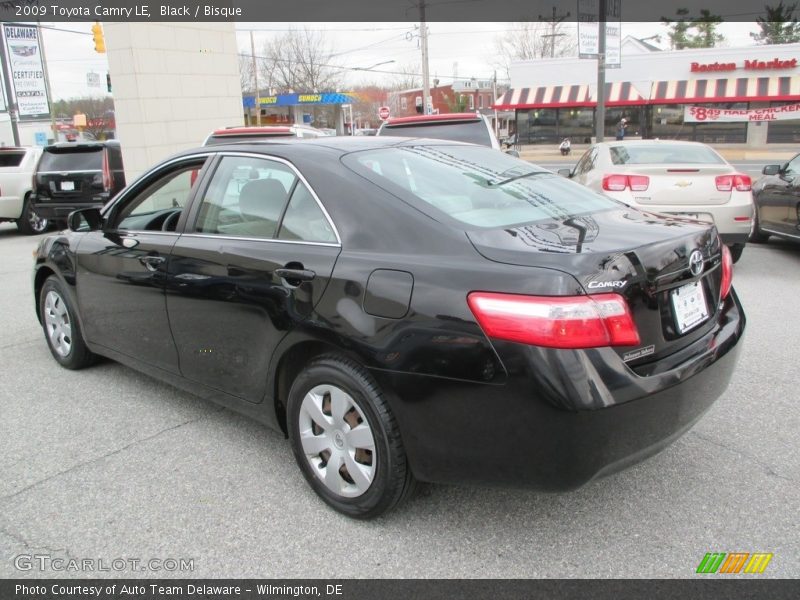 Black / Bisque 2009 Toyota Camry LE