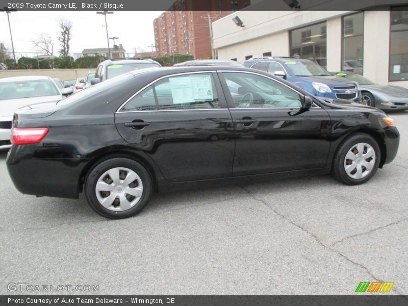 Black / Bisque 2009 Toyota Camry LE