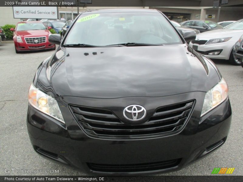 Black / Bisque 2009 Toyota Camry LE