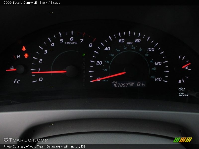 Black / Bisque 2009 Toyota Camry LE