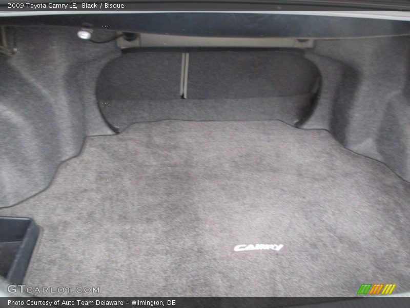 Black / Bisque 2009 Toyota Camry LE