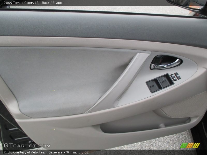 Black / Bisque 2009 Toyota Camry LE