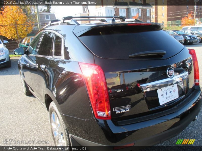 Black Raven / Light Titanium/Ebony 2016 Cadillac SRX Luxury