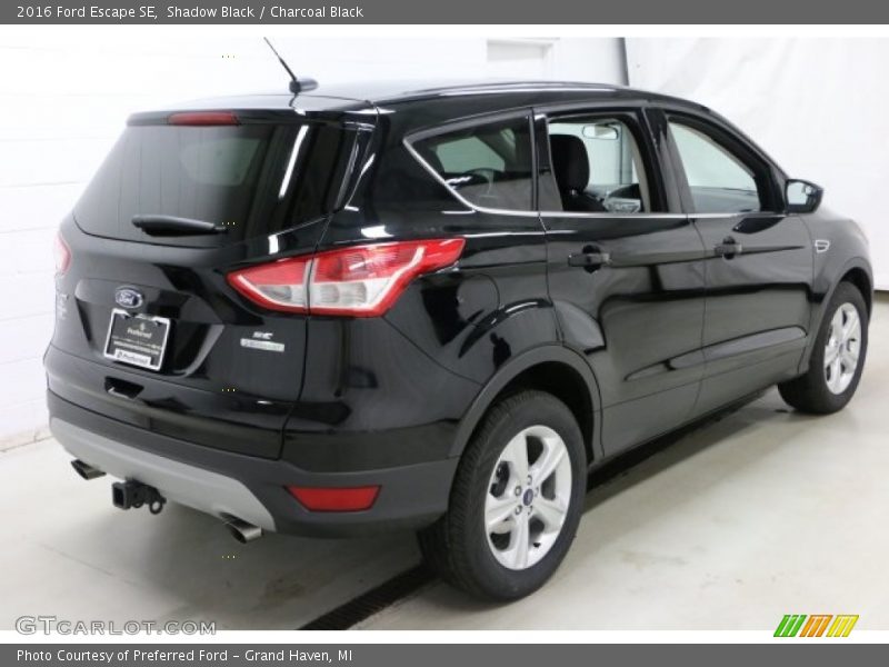 Shadow Black / Charcoal Black 2016 Ford Escape SE