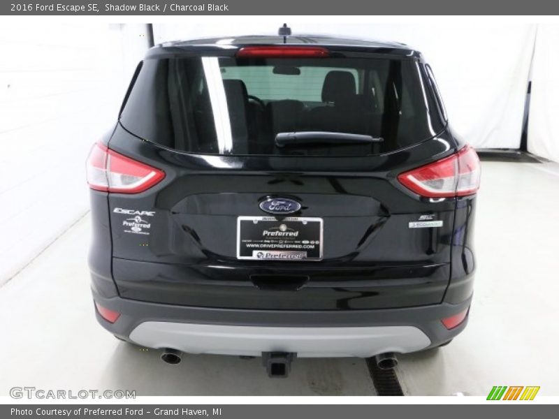 Shadow Black / Charcoal Black 2016 Ford Escape SE