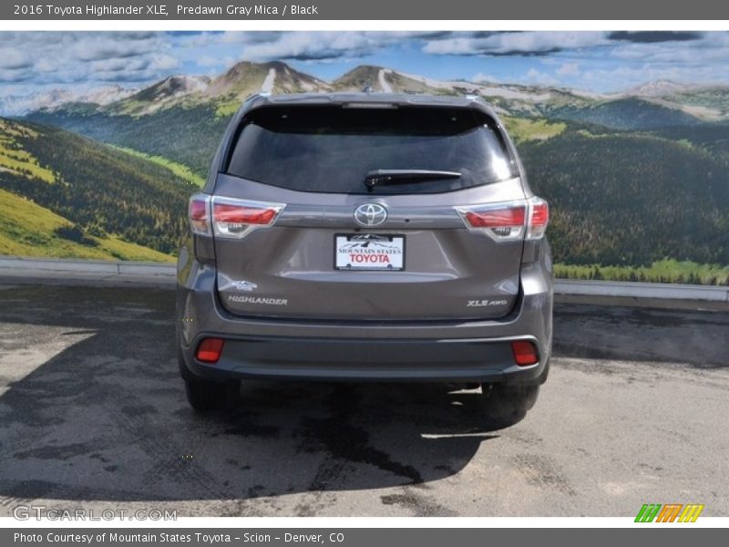 Predawn Gray Mica / Black 2016 Toyota Highlander XLE