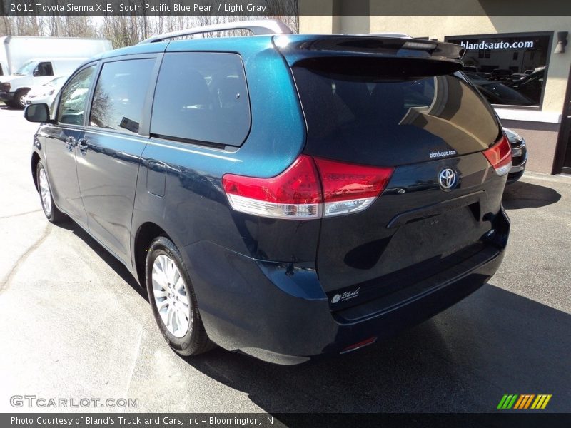 South Pacific Blue Pearl / Light Gray 2011 Toyota Sienna XLE