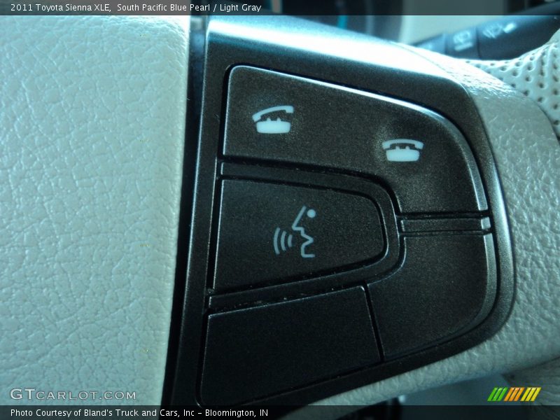 South Pacific Blue Pearl / Light Gray 2011 Toyota Sienna XLE