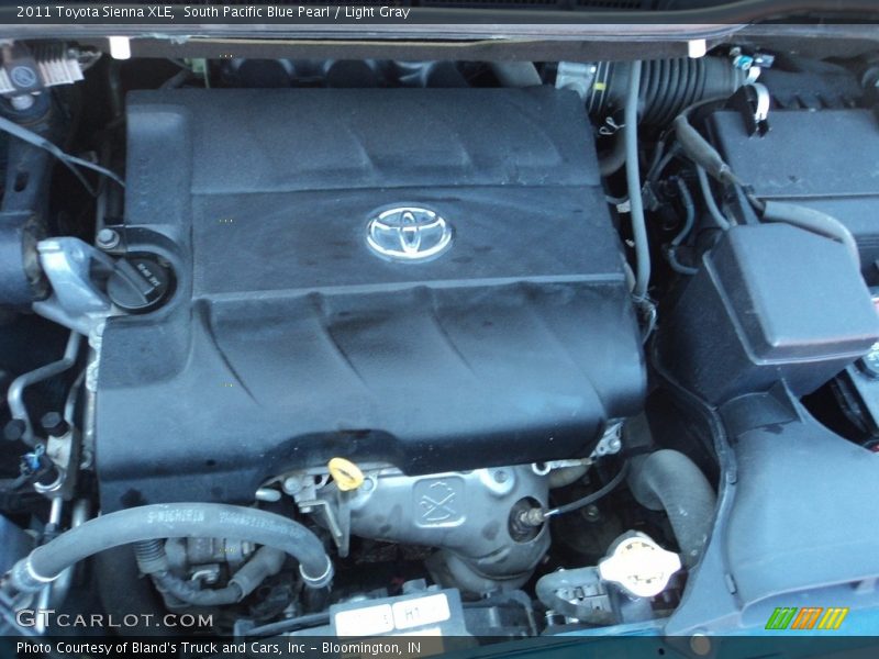 South Pacific Blue Pearl / Light Gray 2011 Toyota Sienna XLE