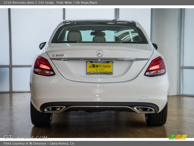 Polar White / Silk Beige/Black 2016 Mercedes-Benz C 300 Sedan