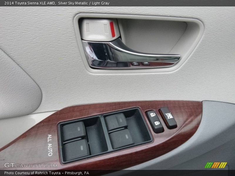 Silver Sky Metallic / Light Gray 2014 Toyota Sienna XLE AWD