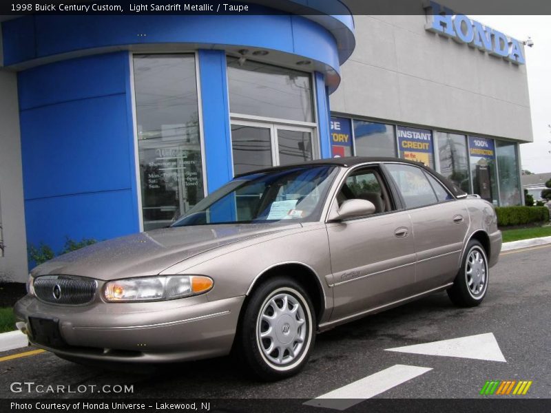 Light Sandrift Metallic / Taupe 1998 Buick Century Custom