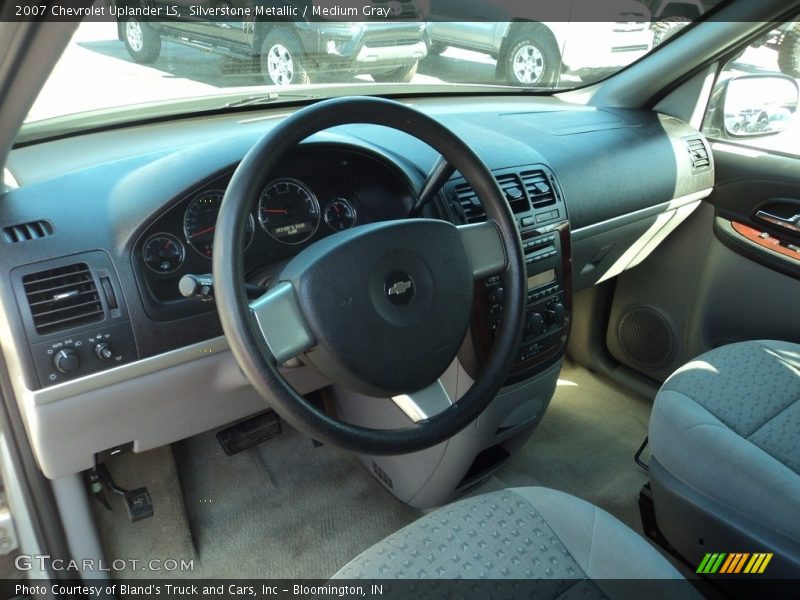 Silverstone Metallic / Medium Gray 2007 Chevrolet Uplander LS