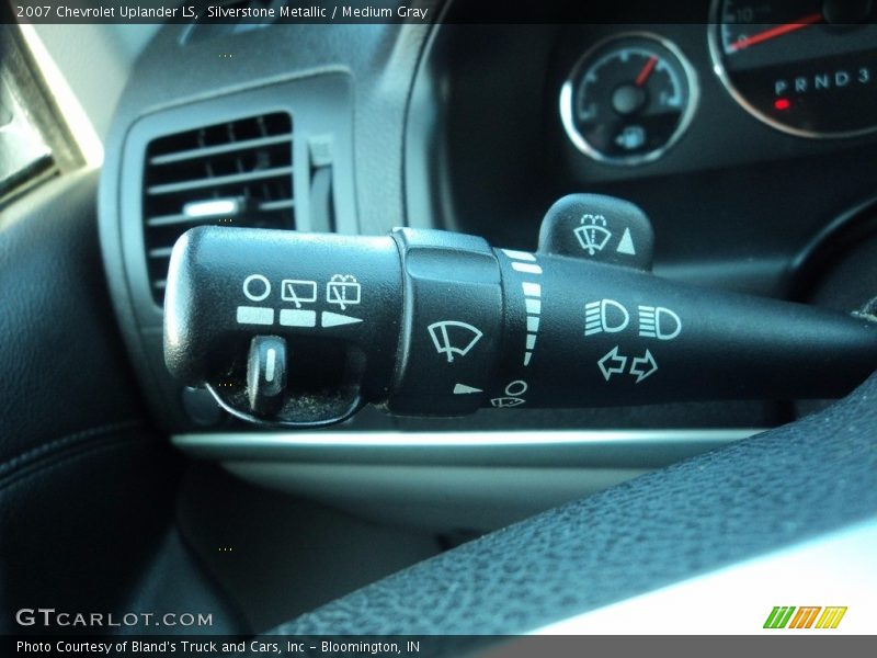 Silverstone Metallic / Medium Gray 2007 Chevrolet Uplander LS