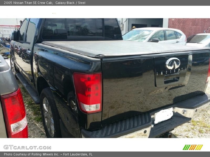 Galaxy Black / Steel 2005 Nissan Titan SE Crew Cab