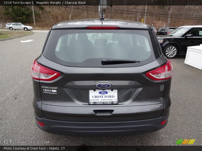 Magnetic Metallic / Charcoal Black 2016 Ford Escape S