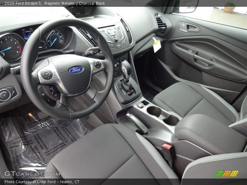 Magnetic Metallic / Charcoal Black 2016 Ford Escape S
