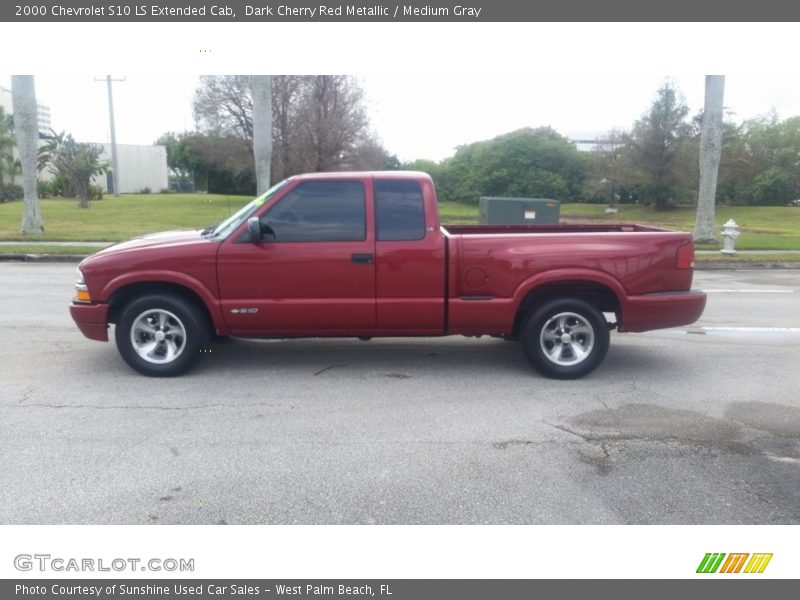 Dark Cherry Red Metallic / Medium Gray 2000 Chevrolet S10 LS Extended Cab