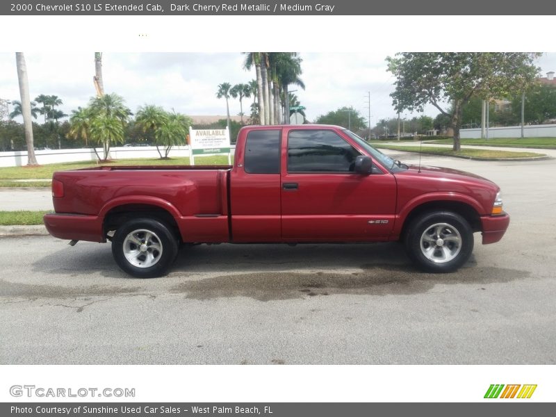 Dark Cherry Red Metallic / Medium Gray 2000 Chevrolet S10 LS Extended Cab