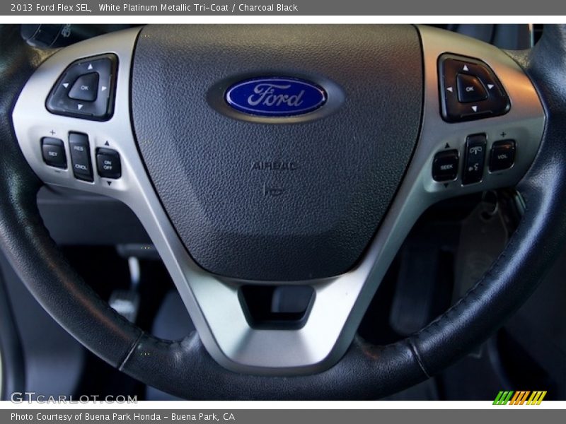 White Platinum Metallic Tri-Coat / Charcoal Black 2013 Ford Flex SEL