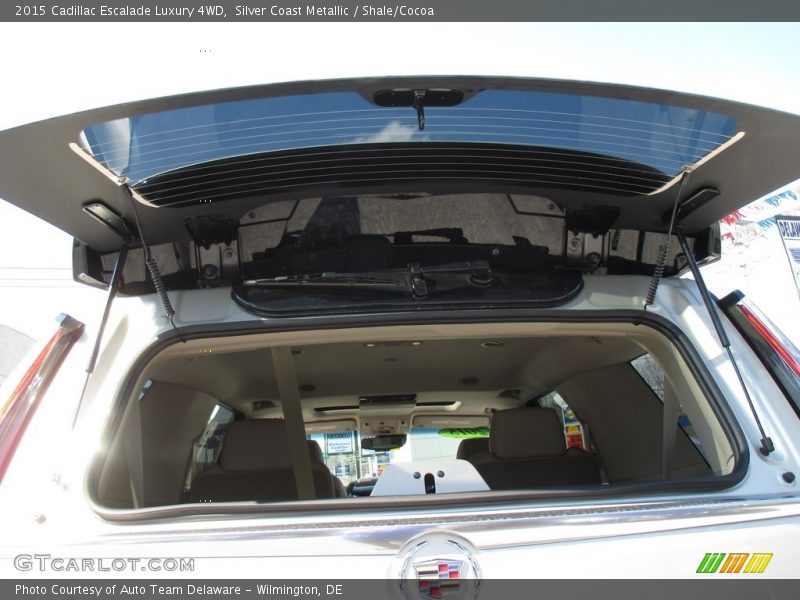 Silver Coast Metallic / Shale/Cocoa 2015 Cadillac Escalade Luxury 4WD