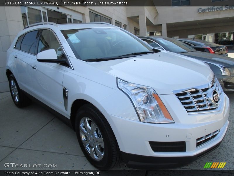 Platinum Ice Tricoat / Shale/Brownstone 2016 Cadillac SRX Luxury AWD