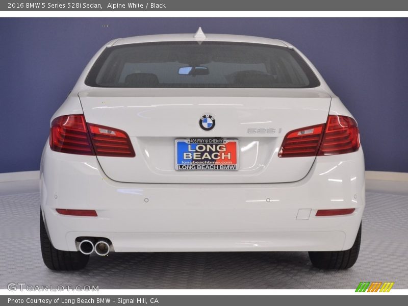 Alpine White / Black 2016 BMW 5 Series 528i Sedan