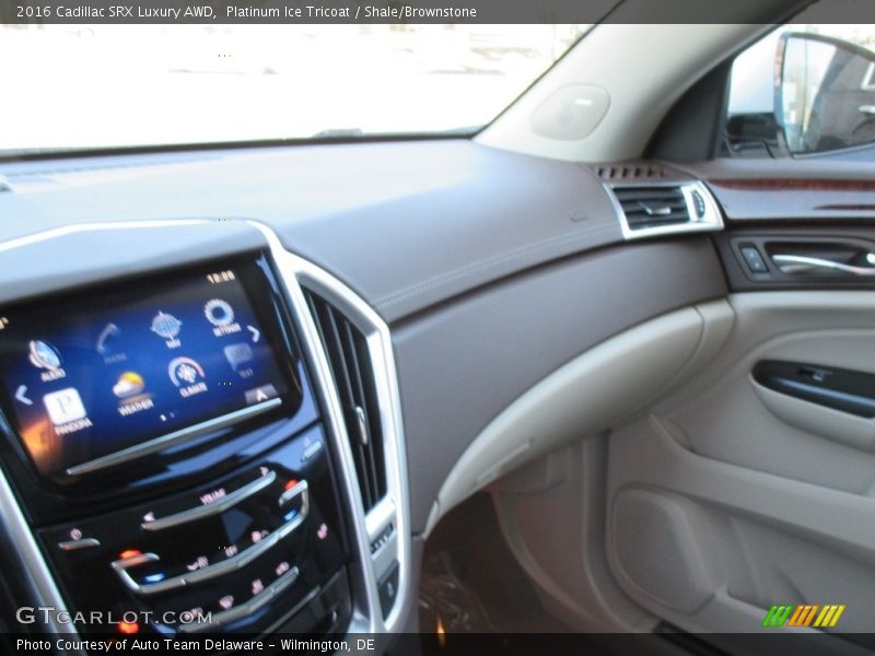 Platinum Ice Tricoat / Shale/Brownstone 2016 Cadillac SRX Luxury AWD
