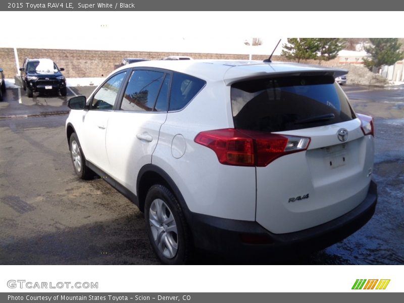 Super White / Black 2015 Toyota RAV4 LE