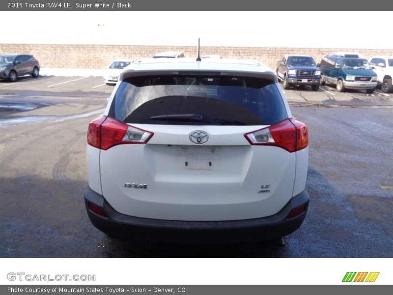 Super White / Black 2015 Toyota RAV4 LE