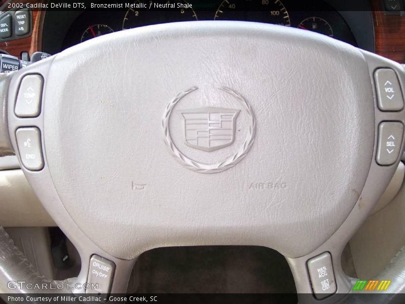 Bronzemist Metallic / Neutral Shale 2002 Cadillac DeVille DTS