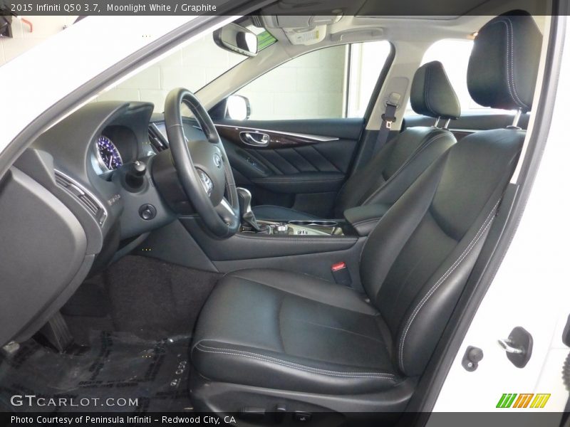 Moonlight White / Graphite 2015 Infiniti Q50 3.7
