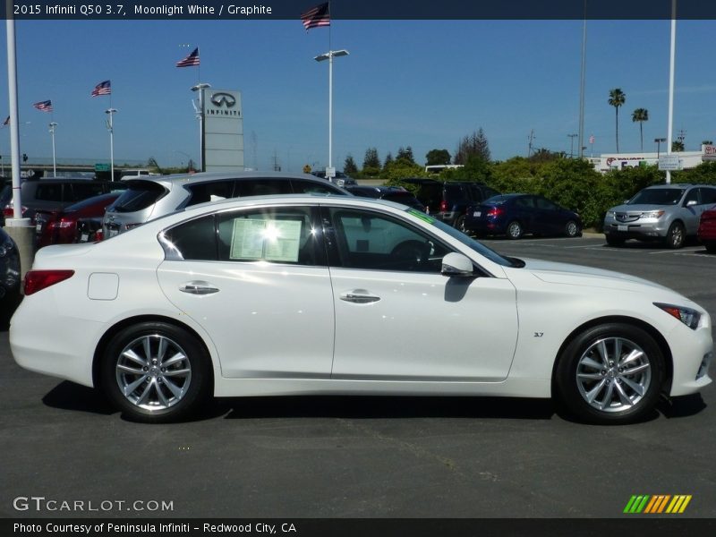 Moonlight White / Graphite 2015 Infiniti Q50 3.7