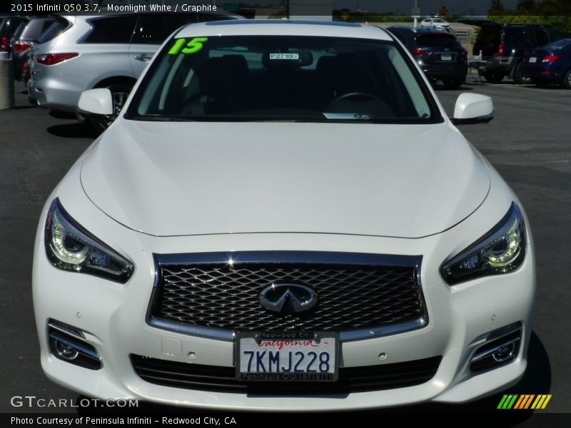 Moonlight White / Graphite 2015 Infiniti Q50 3.7