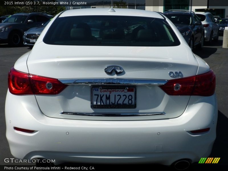 Moonlight White / Graphite 2015 Infiniti Q50 3.7