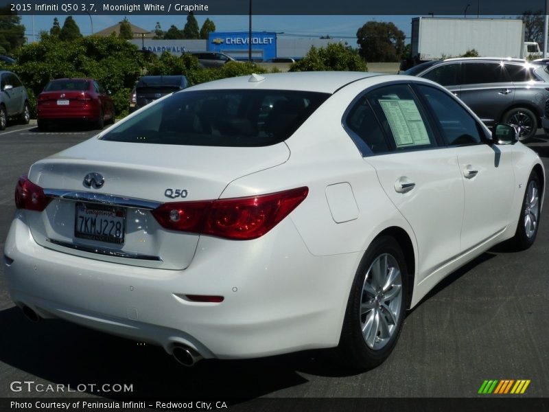 Moonlight White / Graphite 2015 Infiniti Q50 3.7
