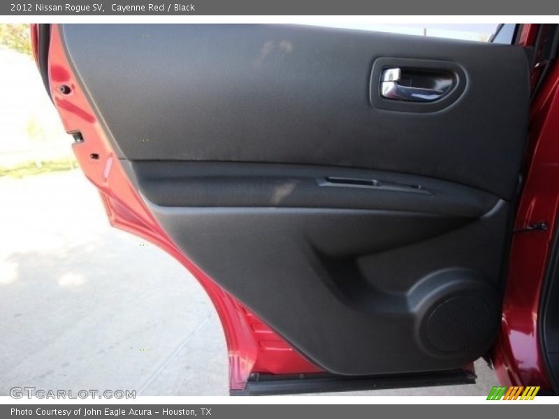 Cayenne Red / Black 2012 Nissan Rogue SV